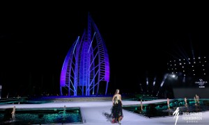 “SPACETIME”欧梦尼亚·毛宝宝褶皱时尚发布寻找错位时空里的真实自我